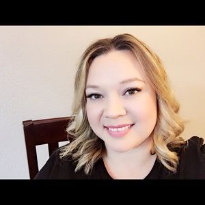 Meet your Posher, Rochelle